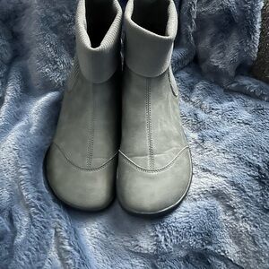 WHITIN Barefoot Slip-On Ankle Boots in Gray